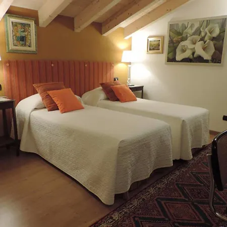 La Collina Since 2008 No Smoking 3*