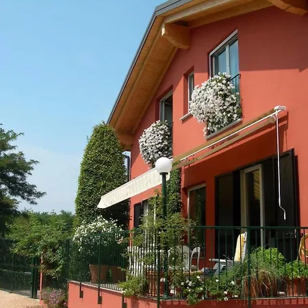 La Collina Since 2008 No Smoking Bed & Breakfast